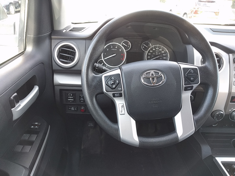 2015 Toyota Tundra SR5 – Leather Seats – Heated Seats – $267 B/W 4X4